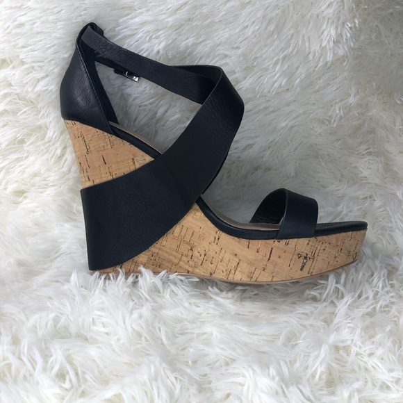 Black and Tan Wedge Sandals size 9 NWOT - Picture 3 of 14